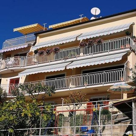 Apartments And Rooms With Parking Space Rabac, Labin - 12368 Exterior foto